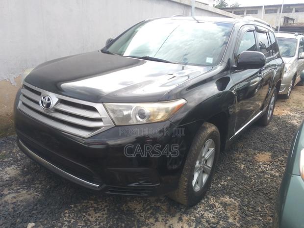 Toyota Highlander 2.7L 2WD 2013 Black