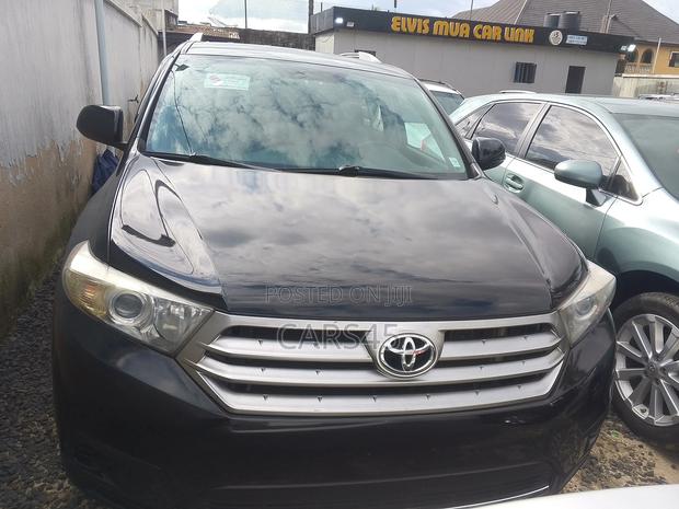 Toyota Highlander 2.7L 2WD 2013 Black