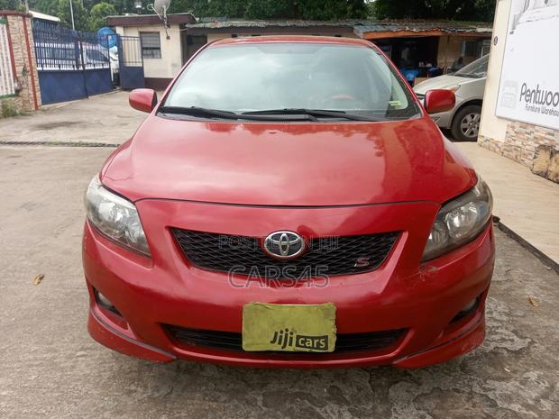 Toyota Corolla 2010 Red