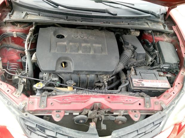 Toyota Corolla 2015 Red