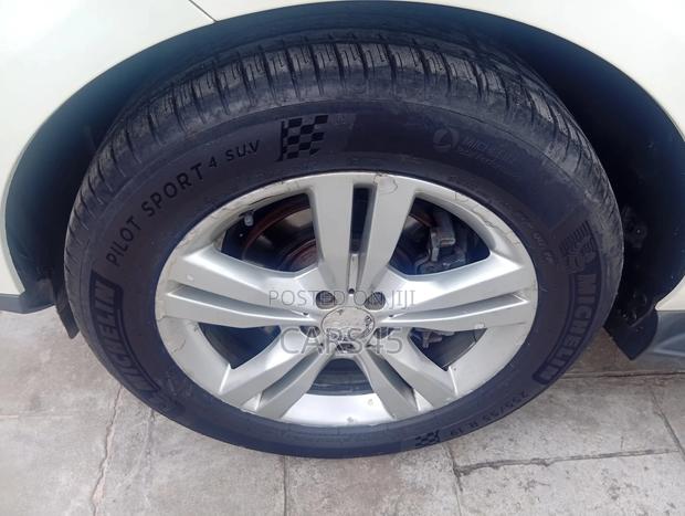 Mercedes-Benz M Class 2012 White
