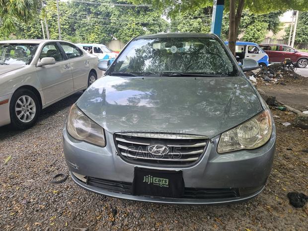 Hyundai Elantra 2010 Blue