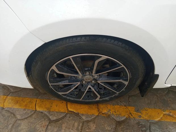 Toyota Corolla 2014 White