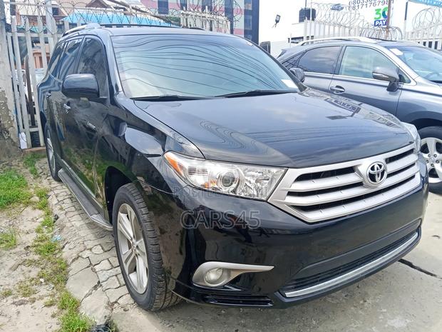 Toyota Highlander 2013 Black