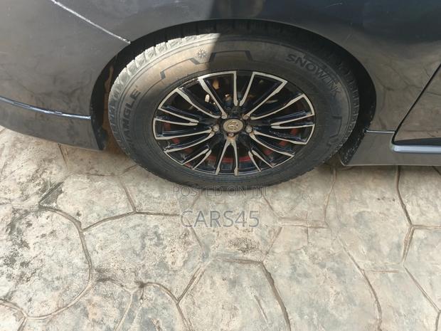 Toyota Corolla 2010 Gray