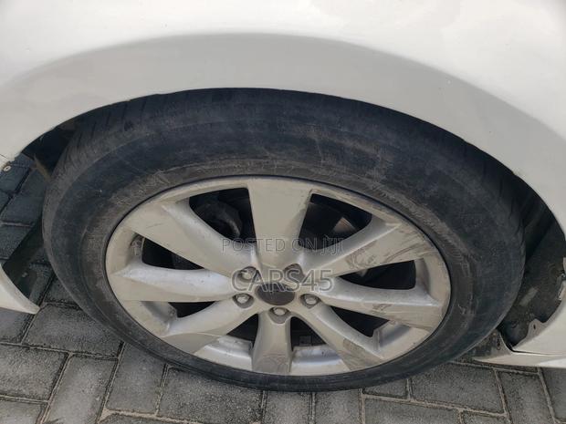 Toyota Avalon 2014 White