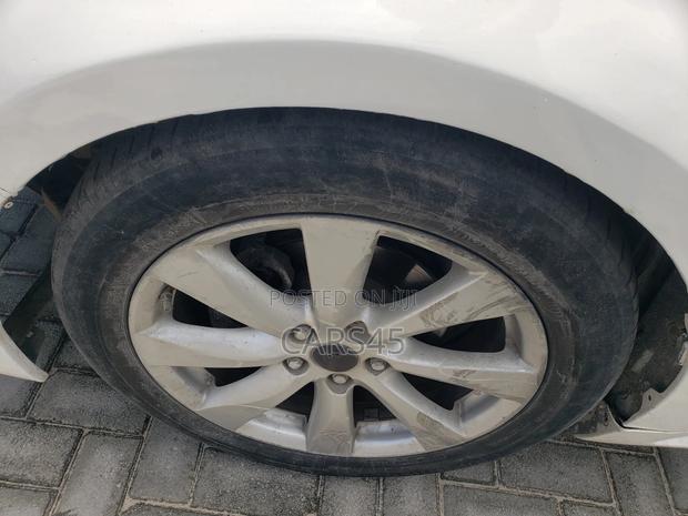 Toyota Avalon 2014 White
