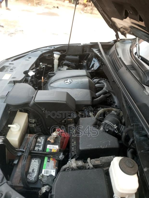 Toyota Highlander SE 4x2 V6 (3.5L 6cyl 8A) 2018 Black