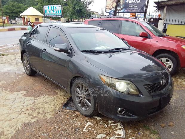 Toyota Corolla 2009 Silver