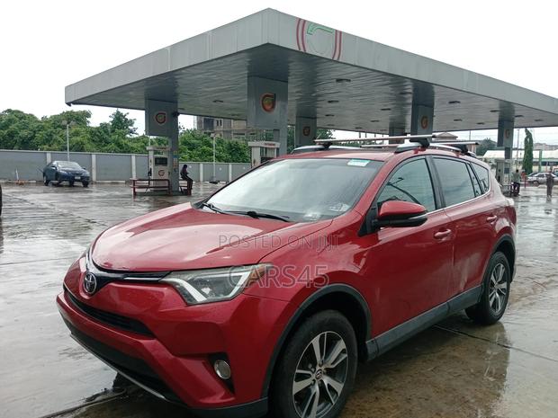 Toyota RAV4 2016 Red