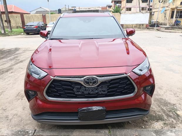 Toyota Highlander 2023 Red