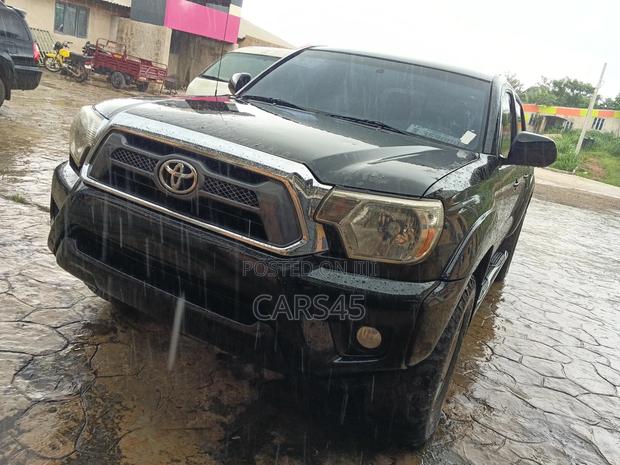 Toyota Tacoma 2014 Black