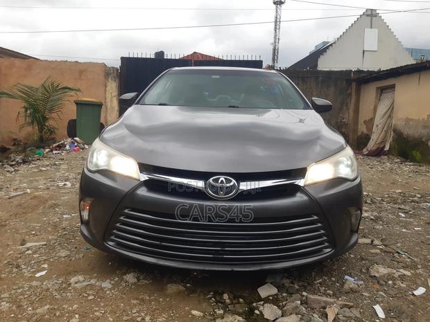 Toyota Camry 2015 Gray