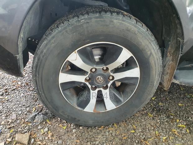 Toyota Hilux 2020 Black