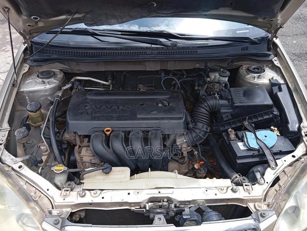 Toyota Corolla 2006 Beige