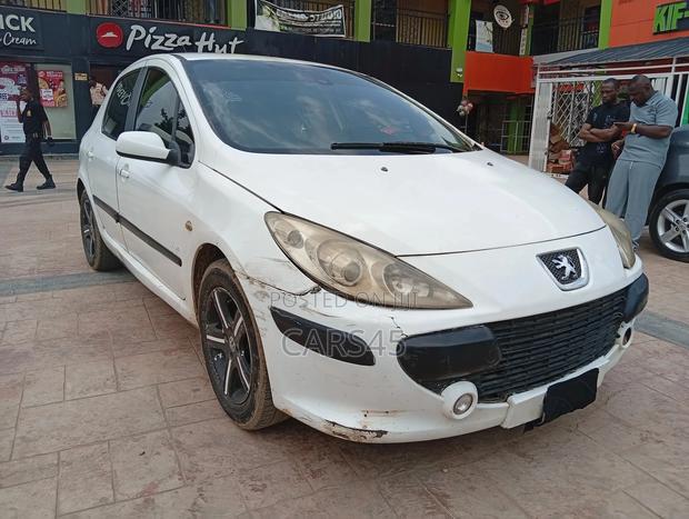Peugeot 307 2008 White
