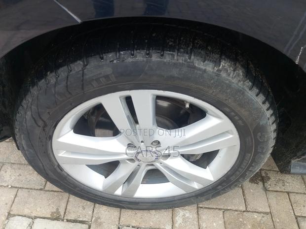 Mercedes-Benz M Class 2012 Blue