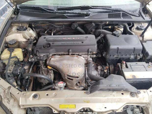 Toyota Camry 2003 Gold