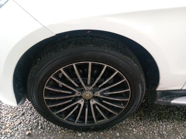Mercedes-Benz M Class 2013 White