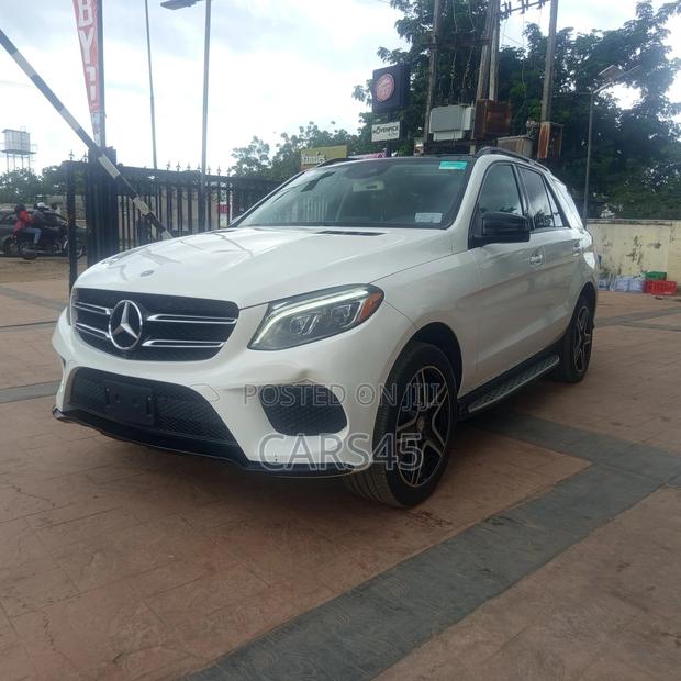 Mercedes-Benz GLE-Class 2016 White