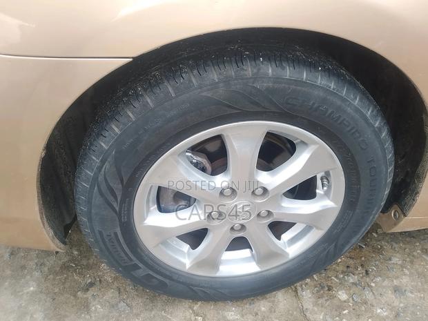 Toyota Camry 2010 Gold