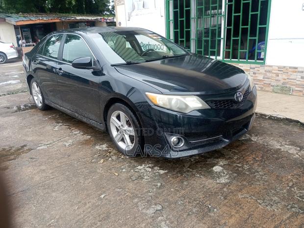 Toyota Camry 2013 Green