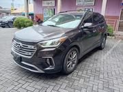 Hyundai Santa Fe 2017 Brown for sale