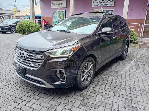 Hyundai Santa Fe 2017 Brown
