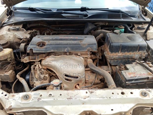 Toyota Camry 2005 Beige