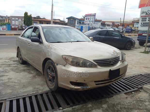 Toyota Camry 2005 Beige