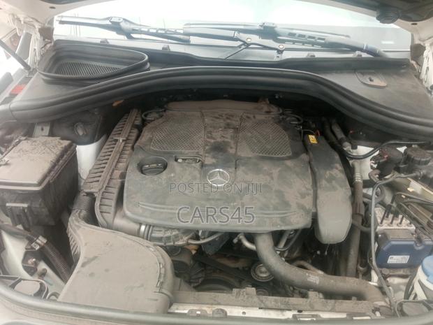 Mercedes-Benz M Class ML350 4MATIC 4dr SUV AWD (3.5L 6cyl 7A) 2014