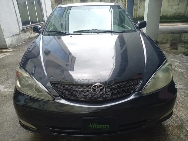Toyota Camry 2002 Black