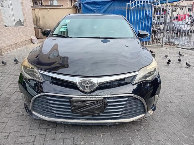 Toyota Avalon XLE FWDSedan (3.6L 6cyl 6A) 2016 Black