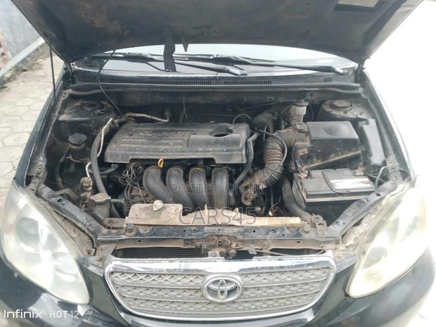 Toyota Corolla 2004 Black
