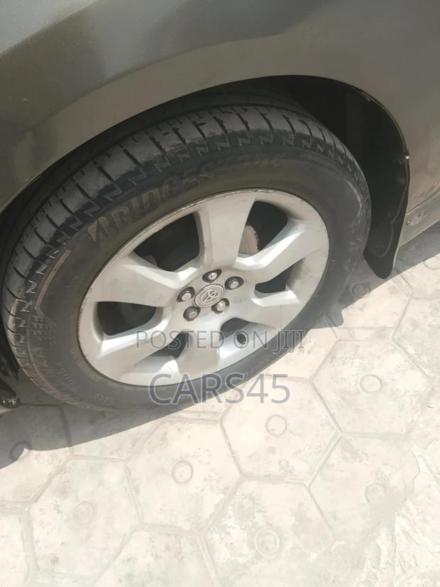 Toyota Matrix 2004 Gray