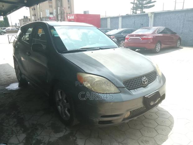 Toyota Matrix 2004 Gray