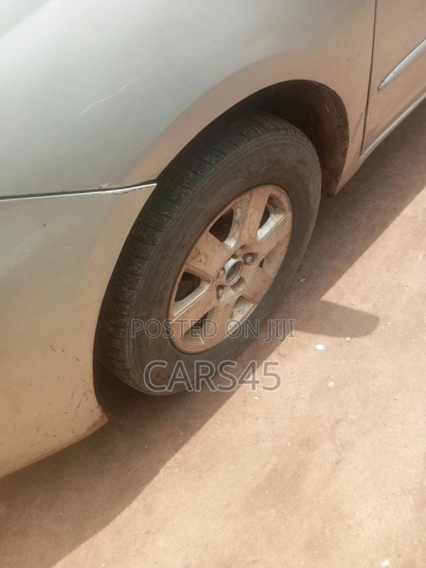 Toyota Sienna CE 2005 Gold