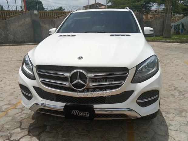 Mercedes-Benz GLE-Class 2019 White