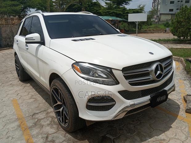 Mercedes-Benz GLE-Class 2019 White