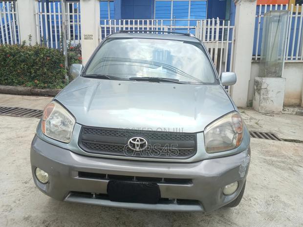Toyota RAV4 2005 Green