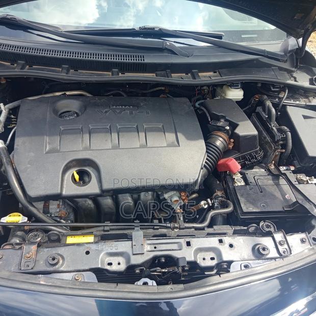 Toyota Corolla 2011 Black