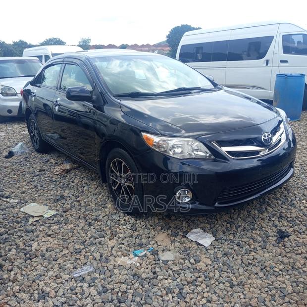 Toyota Corolla 2011 Black