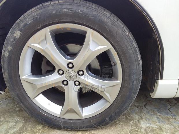 Toyota Venza 2009 White