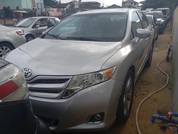 Toyota Venza 2015 Silver