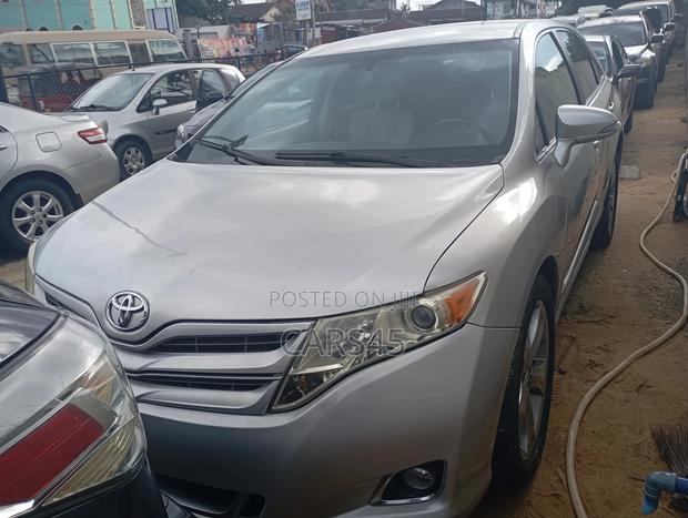Toyota Venza 2015 Silver