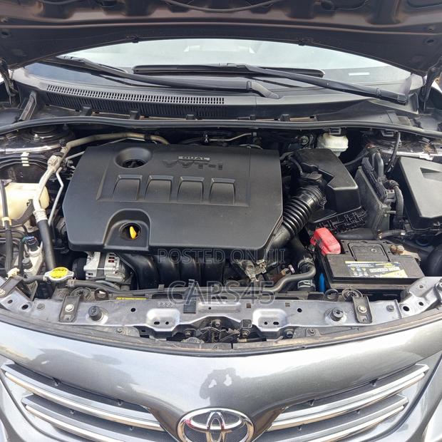 Toyota Corolla 2013 Gray