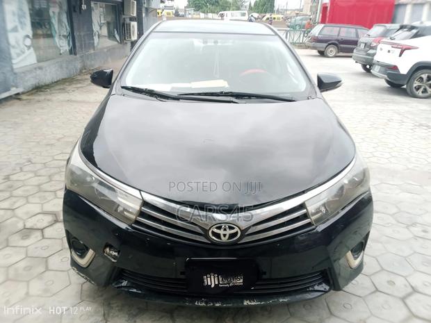 Toyota Corolla 2014 Black