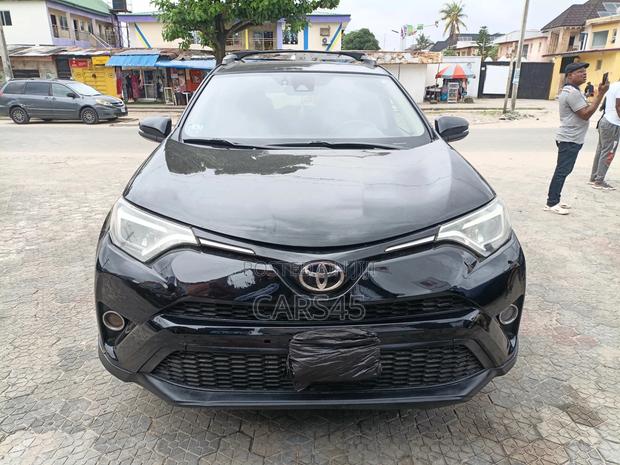 Toyota RAV4 2017 Black