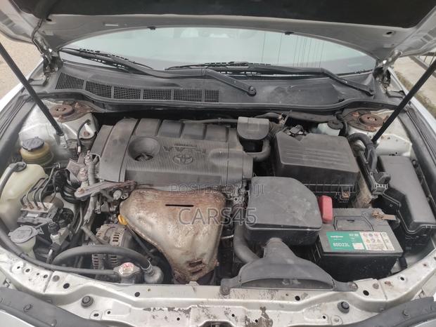 Toyota Camry 2011 Silver