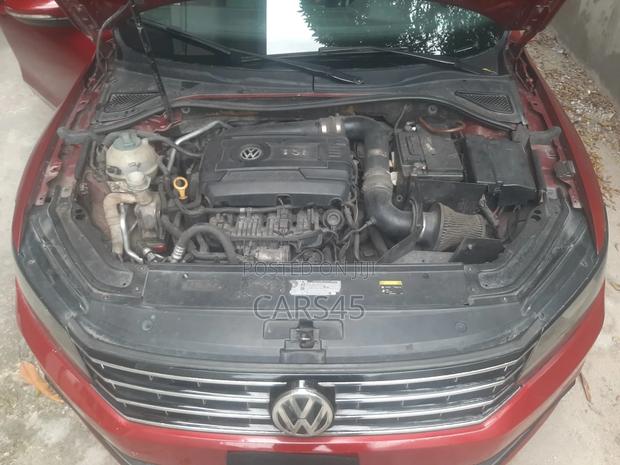 Volkswagen Passat 2016 Red